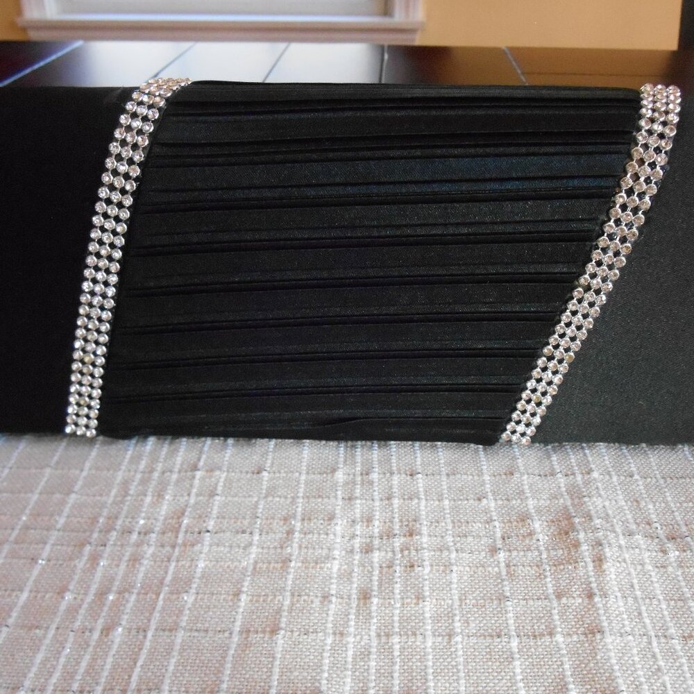 BLACK SATIN EVENING BAG EMBOLISHED WITH RHINSTONE